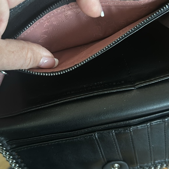 Never used Stella McCartney wallet in black with silver chain trim holds plenty - Picture 4 of 7